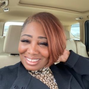 Meet your Posher, Donyelle